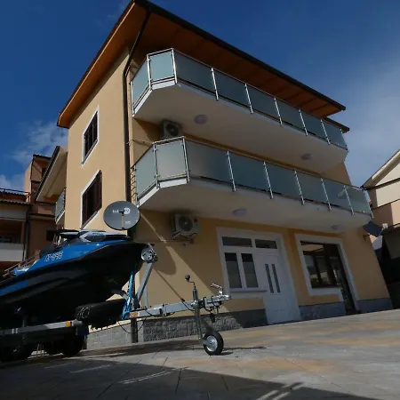 Apartment & Olive Oil Valuma Koper Exterior photo