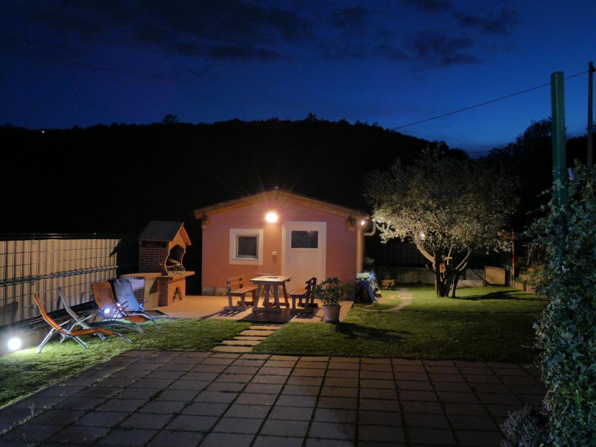 & Olive Oil Valuma Apartment Koper
