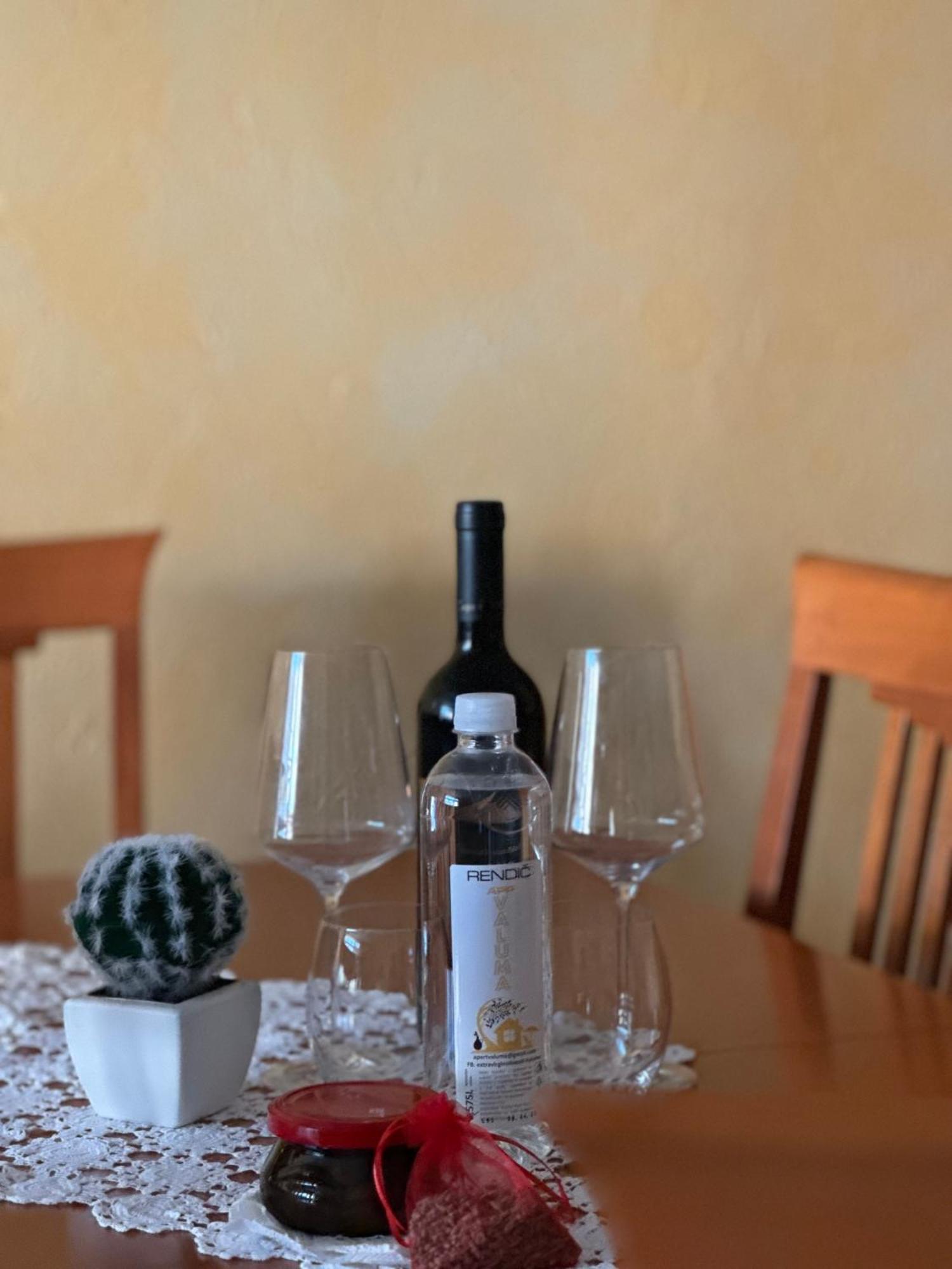 Apartment & Olive Oil Valuma